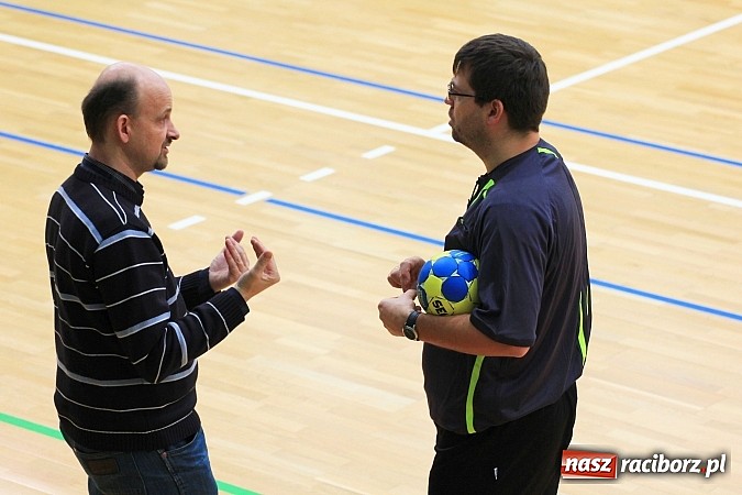 Zdjęcie w galerii na portalu naszraciborz.pl: Dziewczyny z I LO najlepsze w piłce ręcznej! wiadomości z regionu
