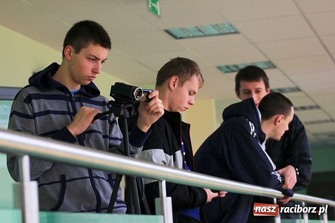 Zdjęcie w galerii na portalu naszraciborz.pl: Dziewczyny z I LO najlepsze w piłce ręcznej! wiadomości z regionu