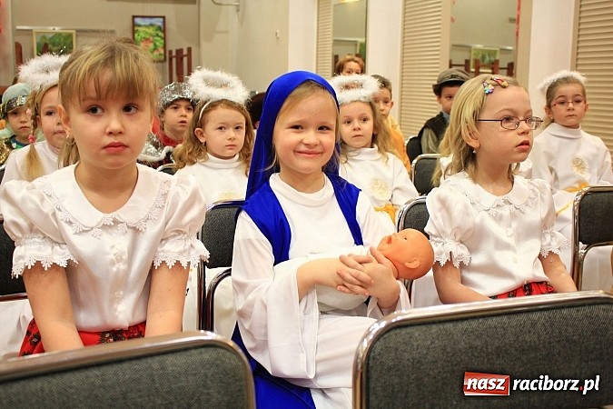 Zdjęcie w galerii na portalu naszraciborz.pl: Bożonarodzeniowy nastrój w Tworkowie wiadomości z regionu