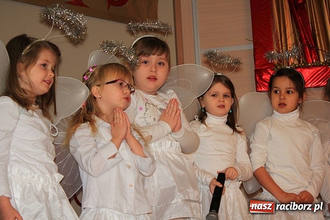 Zdjęcie w galerii na portalu naszraciborz.pl: Bożonarodzeniowy nastrój w Tworkowie wiadomości z regionu