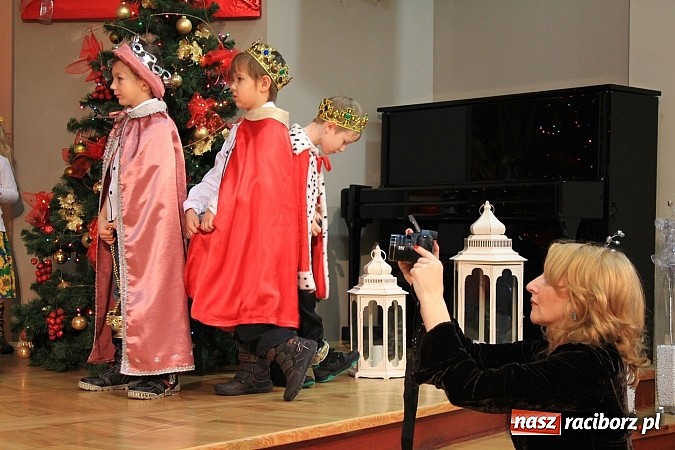 Zdjęcie w galerii na portalu naszraciborz.pl: Bożonarodzeniowy nastrój w Tworkowie wiadomości z regionu