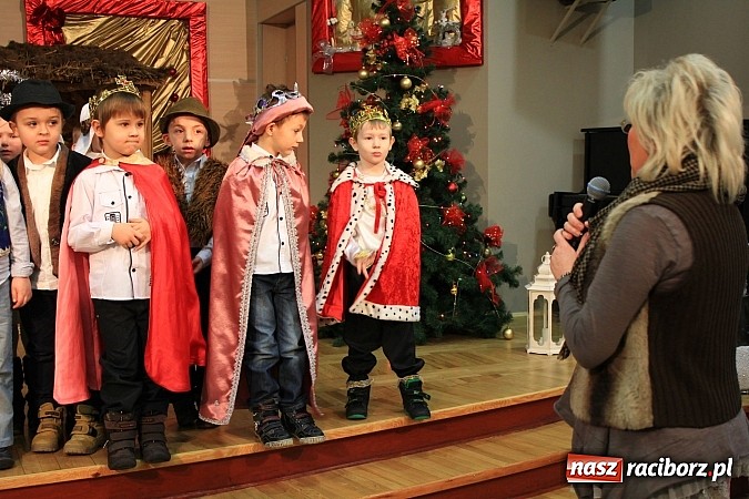 Zdjęcie w galerii na portalu naszraciborz.pl: Bożonarodzeniowy nastrój w Tworkowie wiadomości z regionu