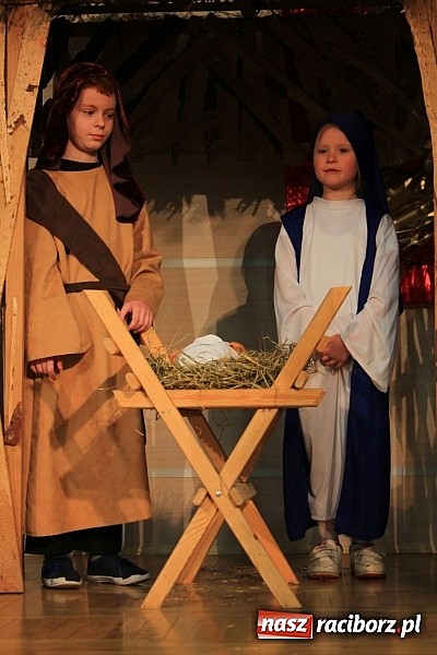 Zdjęcie w galerii na portalu naszraciborz.pl: Bożonarodzeniowy nastrój w Tworkowie wiadomości z regionu