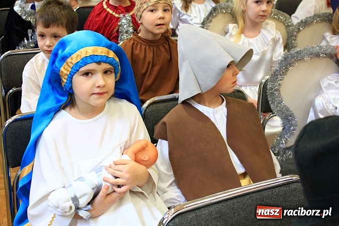 Zdjęcie w galerii na portalu naszraciborz.pl: Bożonarodzeniowy nastrój w Tworkowie wiadomości z regionu