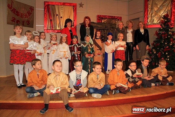 Zdjęcie w galerii na portalu naszraciborz.pl: Bożonarodzeniowy nastrój w Tworkowie wiadomości z regionu