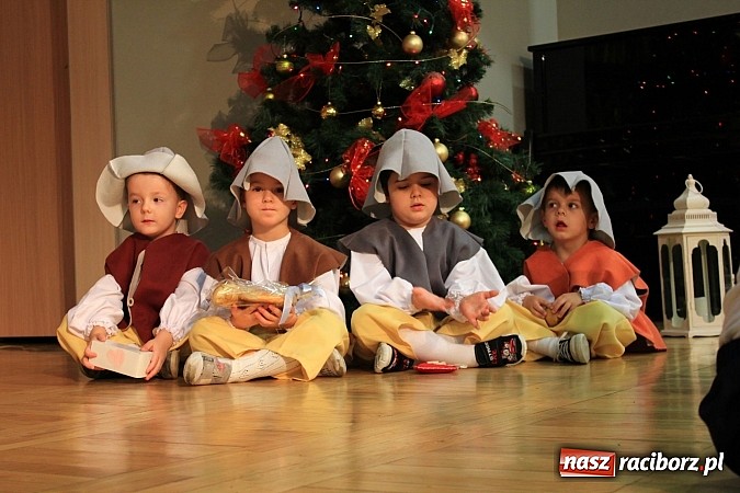 Zdjęcie w galerii na portalu naszraciborz.pl: Bożonarodzeniowy nastrój w Tworkowie wiadomości z regionu