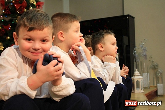 Zdjęcie w galerii na portalu naszraciborz.pl: Bożonarodzeniowy nastrój w Tworkowie wiadomości z regionu