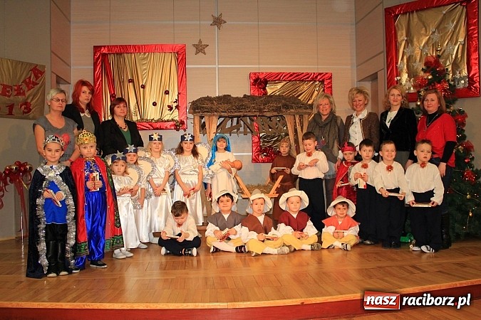 Zdjęcie w galerii na portalu naszraciborz.pl: Bożonarodzeniowy nastrój w Tworkowie wiadomości z regionu