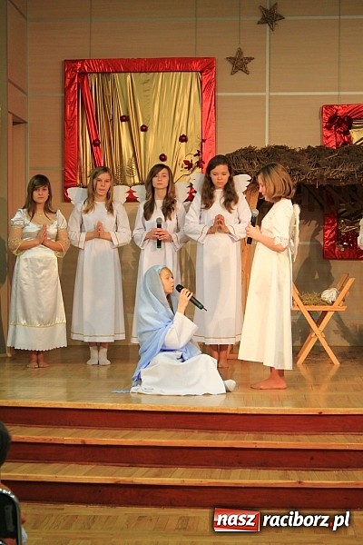 Zdjęcie w galerii na portalu naszraciborz.pl: Bożonarodzeniowy nastrój w Tworkowie wiadomości z regionu