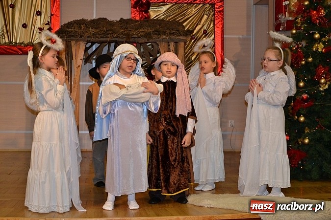Zdjęcie w galerii na portalu naszraciborz.pl: Bożonarodzeniowy nastrój w Tworkowie wiadomości z regionu