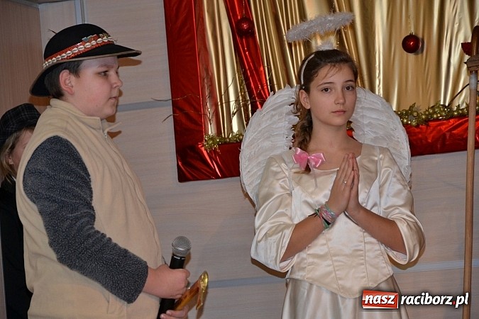 Zdjęcie w galerii na portalu naszraciborz.pl: Bożonarodzeniowy nastrój w Tworkowie wiadomości z regionu