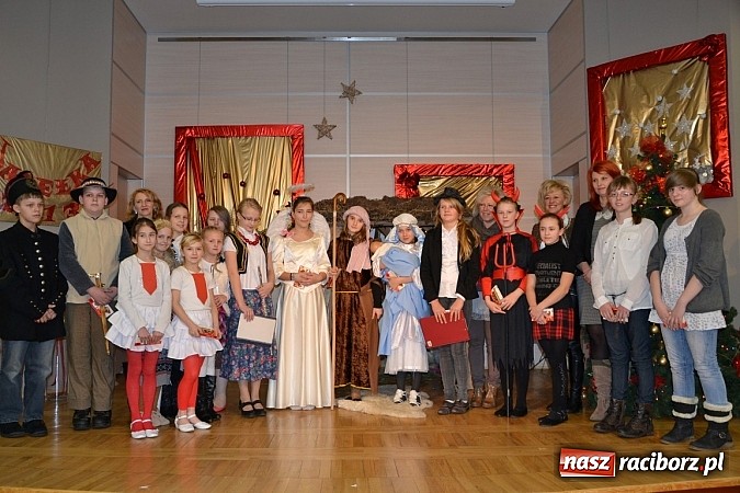 Zdjęcie w galerii na portalu naszraciborz.pl: Bożonarodzeniowy nastrój w Tworkowie wiadomości z regionu