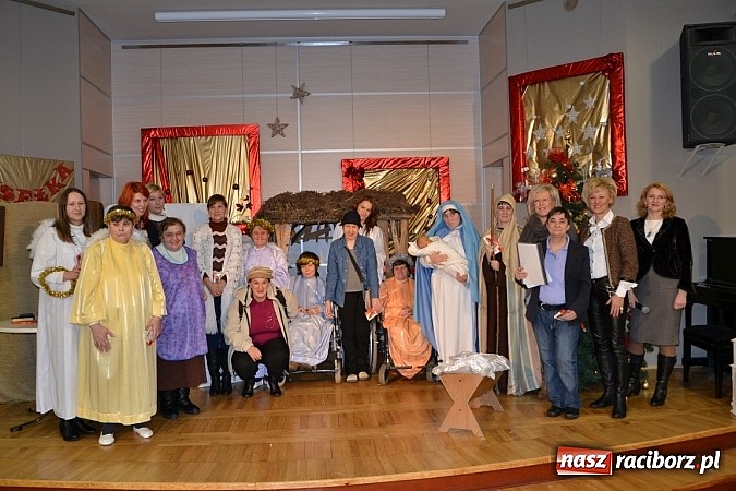 Zdjęcie w galerii na portalu naszraciborz.pl: Bożonarodzeniowy nastrój w Tworkowie wiadomości z regionu