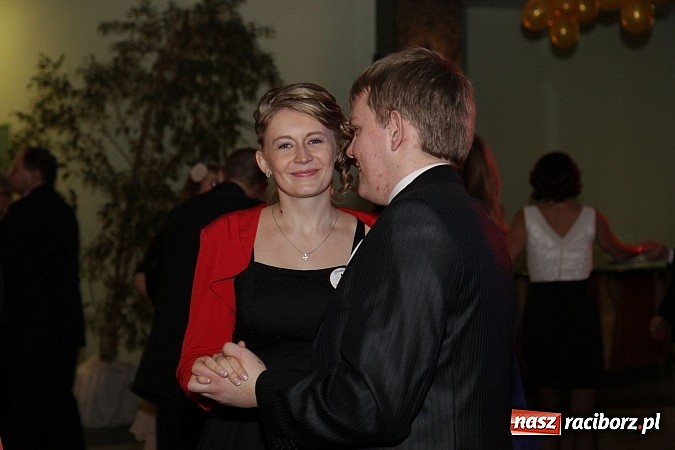 Zdjęcie w galerii na portalu naszraciborz.pl: 100 dni do matury, czyli studniówka raciborskiego Mechanika w Amadeusie wiadomości z regionu