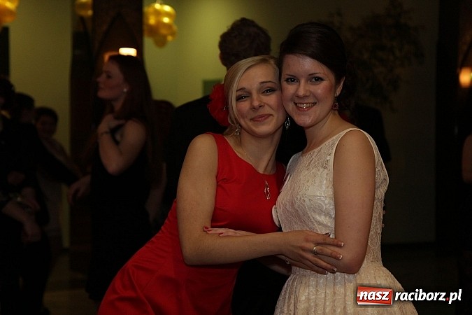 Zdjęcie w galerii na portalu naszraciborz.pl: 100 dni do matury, czyli studniówka raciborskiego Mechanika w Amadeusie wiadomości z regionu