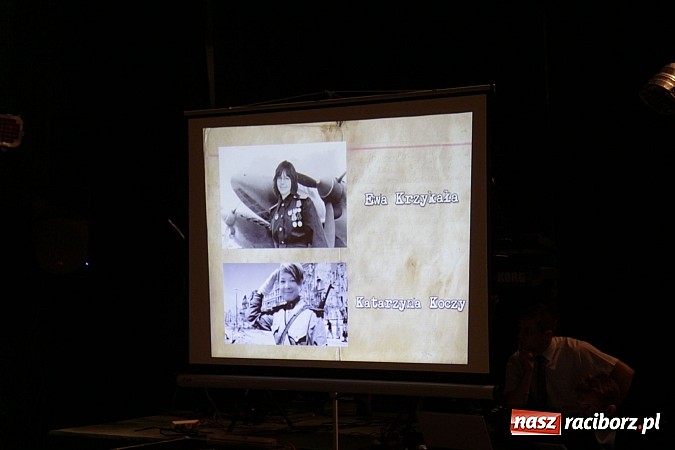 Zdjęcie w galerii na portalu naszraciborz.pl: 100 dni do matury, czyli studniówka raciborskiego Mechanika w Amadeusie wiadomości z regionu