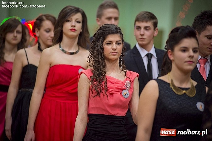 Zdjęcie w galerii na portalu naszraciborz.pl: Bal maturalny II LO im. Adama Mickiewicza wiadomości z regionu