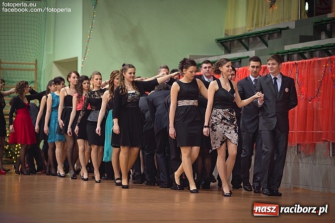 Zdjęcie w galerii na portalu naszraciborz.pl: Bal maturalny II LO im. Adama Mickiewicza wiadomości z regionu