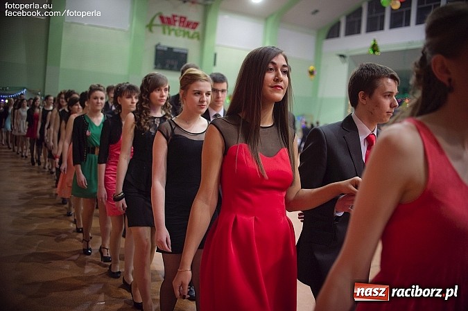 Zdjęcie w galerii na portalu naszraciborz.pl: Bal maturalny II LO im. Adama Mickiewicza wiadomości z regionu