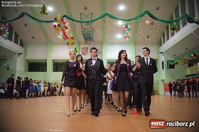 Zdjęcie w galerii na portalu naszraciborz.pl: Bal maturalny II LO im. Adama Mickiewicza wiadomości z regionu