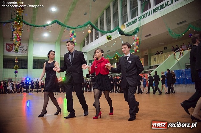 Zdjęcie w galerii na portalu naszraciborz.pl: Bal maturalny II LO im. Adama Mickiewicza wiadomości z regionu