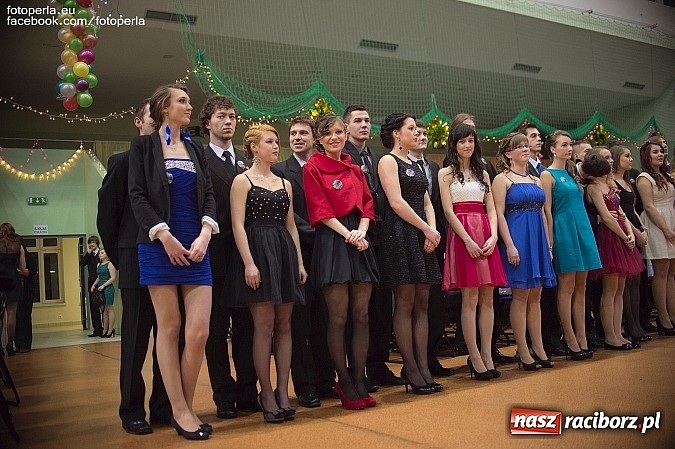 Zdjęcie w galerii na portalu naszraciborz.pl: Bal maturalny II LO im. Adama Mickiewicza wiadomości z regionu