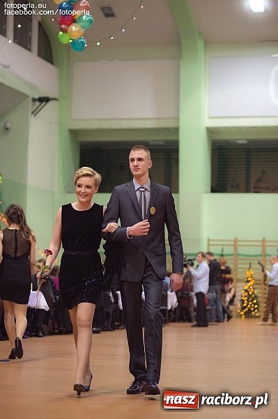Zdjęcie w galerii na portalu naszraciborz.pl: Bal maturalny II LO im. Adama Mickiewicza wiadomości z regionu