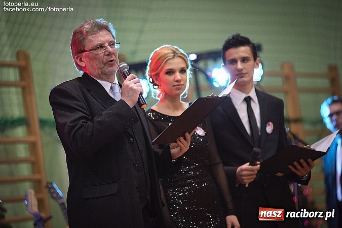 Zdjęcie w galerii na portalu naszraciborz.pl: Bal maturalny II LO im. Adama Mickiewicza wiadomości z regionu