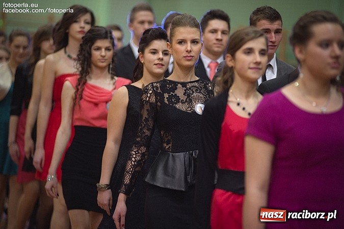 Zdjęcie w galerii na portalu naszraciborz.pl: Bal maturalny II LO im. Adama Mickiewicza wiadomości z regionu