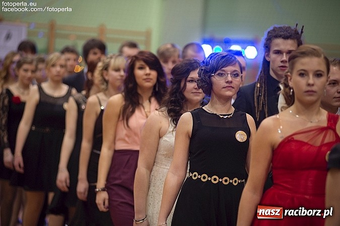 Zdjęcie w galerii na portalu naszraciborz.pl: Bal maturalny II LO im. Adama Mickiewicza wiadomości z regionu
