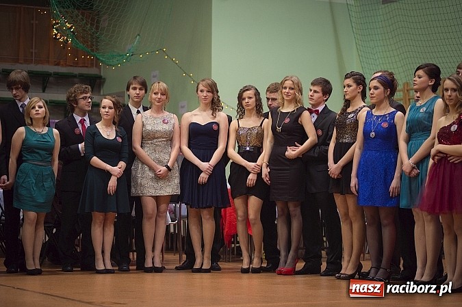 Zdjęcie w galerii na portalu naszraciborz.pl: Bal maturalny II LO im. Adama Mickiewicza wiadomości z regionu