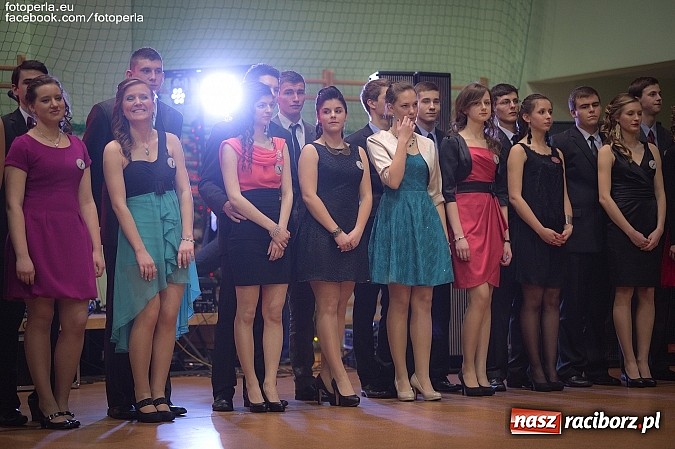 Zdjęcie w galerii na portalu naszraciborz.pl: Bal maturalny II LO im. Adama Mickiewicza wiadomości z regionu