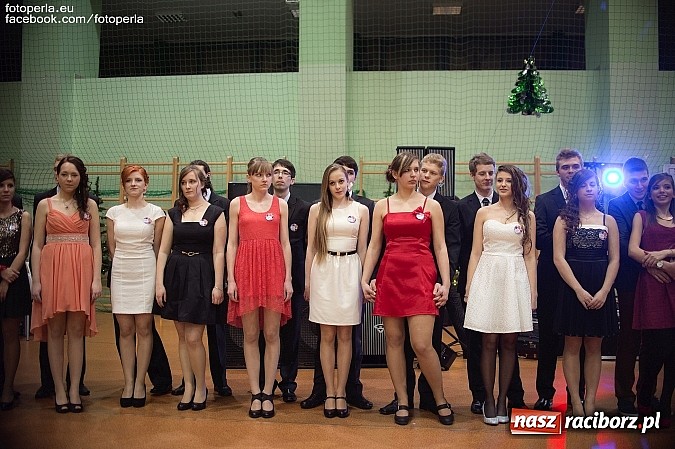 Zdjęcie w galerii na portalu naszraciborz.pl: Bal maturalny II LO im. Adama Mickiewicza wiadomości z regionu