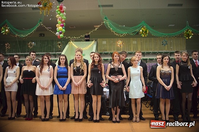 Zdjęcie w galerii na portalu naszraciborz.pl: Bal maturalny II LO im. Adama Mickiewicza wiadomości z regionu