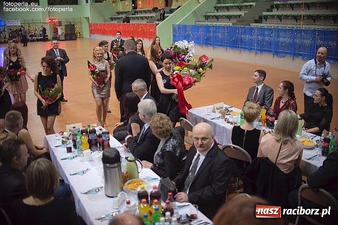 Zdjęcie w galerii na portalu naszraciborz.pl: Bal maturalny II LO im. Adama Mickiewicza wiadomości z regionu