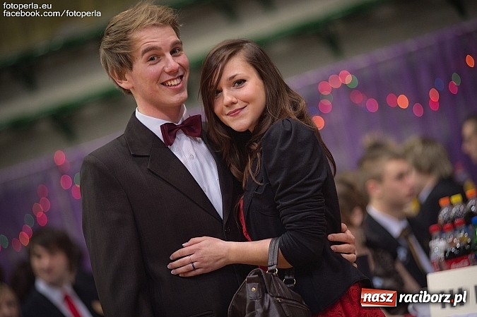 Zdjęcie w galerii na portalu naszraciborz.pl: Bal maturalny II LO im. Adama Mickiewicza wiadomości z regionu