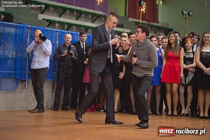 Zdjęcie w galerii na portalu naszraciborz.pl: Bal maturalny II LO im. Adama Mickiewicza wiadomości z regionu