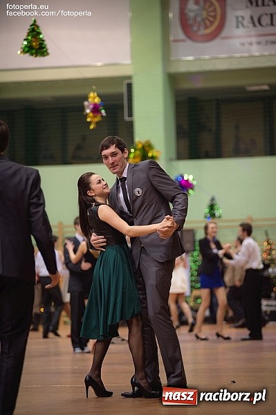 Zdjęcie w galerii na portalu naszraciborz.pl: Bal maturalny II LO im. Adama Mickiewicza wiadomości z regionu