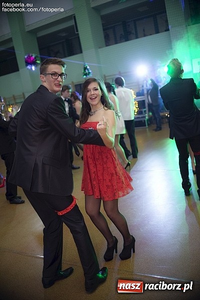 Zdjęcie w galerii na portalu naszraciborz.pl: Bal maturalny II LO im. Adama Mickiewicza wiadomości z regionu