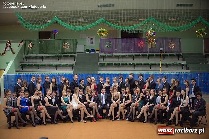Zdjęcie w galerii na portalu naszraciborz.pl: Bal maturalny II LO im. Adama Mickiewicza wiadomości z regionu