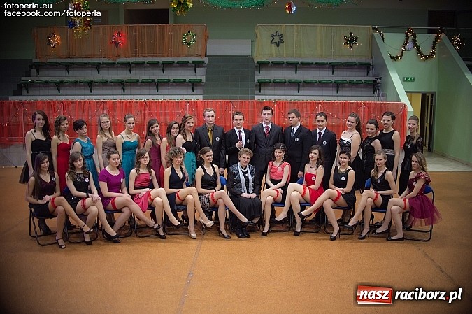 Zdjęcie w galerii na portalu naszraciborz.pl: Bal maturalny II LO im. Adama Mickiewicza wiadomości z regionu