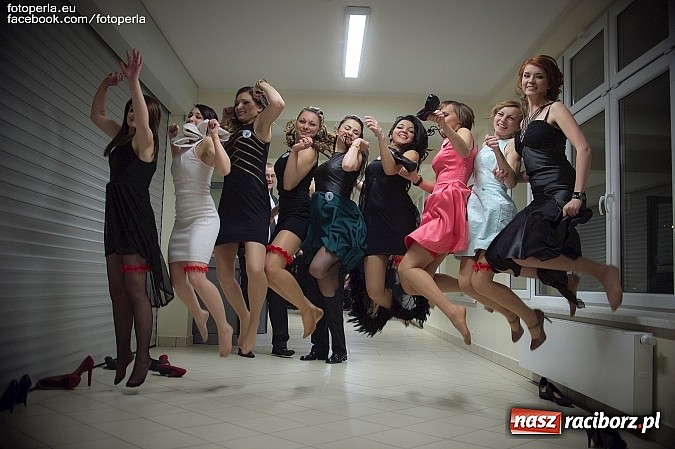 Zdjęcie w galerii na portalu naszraciborz.pl: Bal maturalny II LO im. Adama Mickiewicza wiadomości z regionu