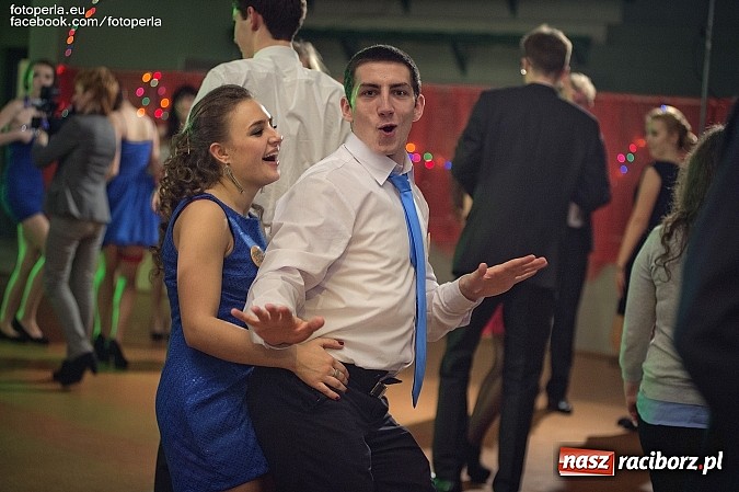 Zdjęcie w galerii na portalu naszraciborz.pl: Bal maturalny II LO im. Adama Mickiewicza wiadomości z regionu