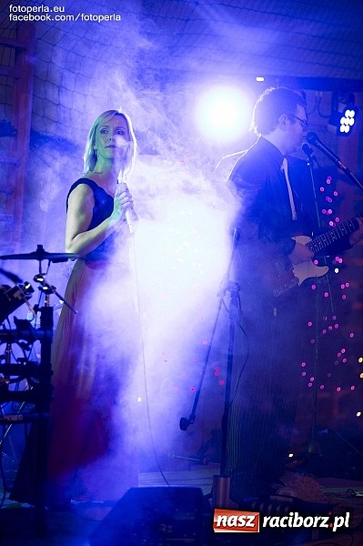 Zdjęcie w galerii na portalu naszraciborz.pl: Bal maturalny II LO im. Adama Mickiewicza wiadomości z regionu