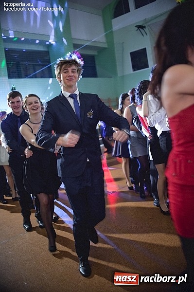 Zdjęcie w galerii na portalu naszraciborz.pl: Bal maturalny II LO im. Adama Mickiewicza wiadomości z regionu