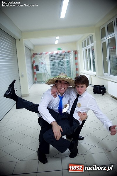 Zdjęcie w galerii na portalu naszraciborz.pl: Bal maturalny II LO im. Adama Mickiewicza wiadomości z regionu