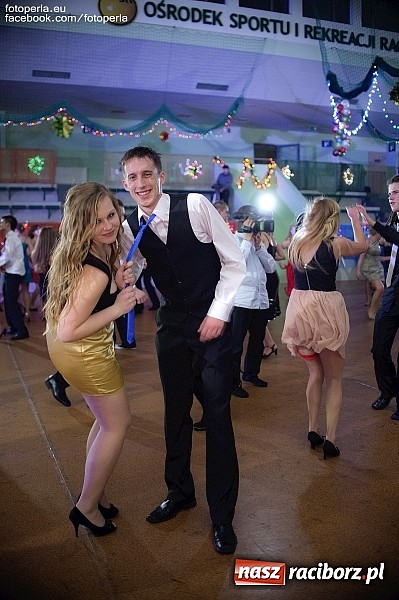 Zdjęcie w galerii na portalu naszraciborz.pl: Bal maturalny II LO im. Adama Mickiewicza wiadomości z regionu