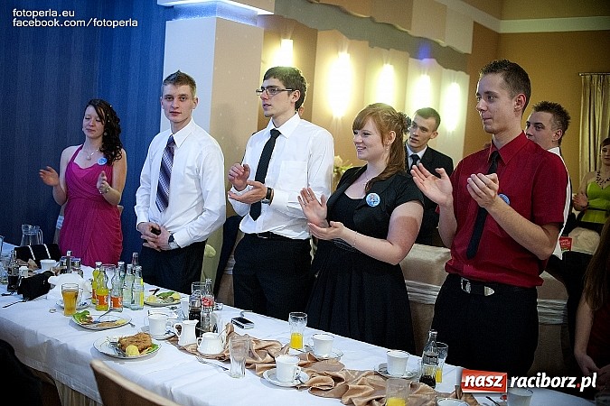Zdjęcie w galerii na portalu naszraciborz.pl: Studniówka Zespołu Szkół Zawodowych w Raciborzu w tworkowskim Bravo wiadomości z regionu
