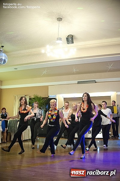 Zdjęcie w galerii na portalu naszraciborz.pl: Studniówka Zespołu Szkół Zawodowych w Raciborzu w tworkowskim Bravo wiadomości z regionu