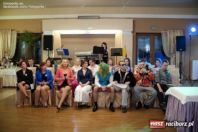 Zdjęcie w galerii na portalu naszraciborz.pl: Studniówka Zespołu Szkół Zawodowych w Raciborzu w tworkowskim Bravo wiadomości z regionu